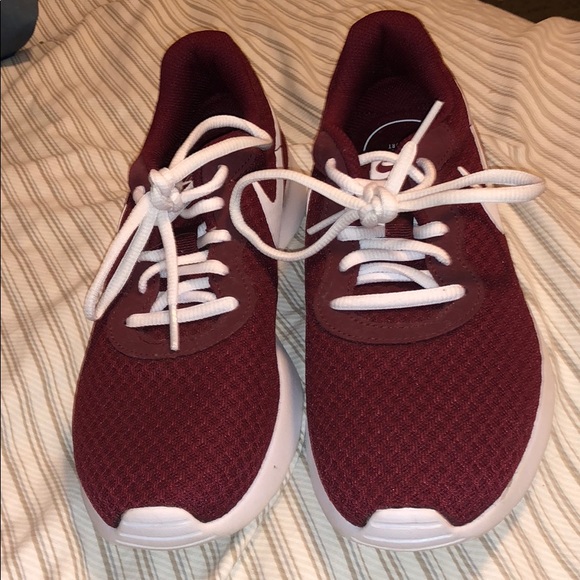 Nike shoes - Picture 4 of 5